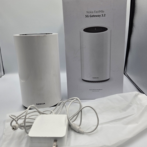Nokia FastMile 5G Gateway 3.2 Wireless Broadband Router EUC - Picture 1 of 9